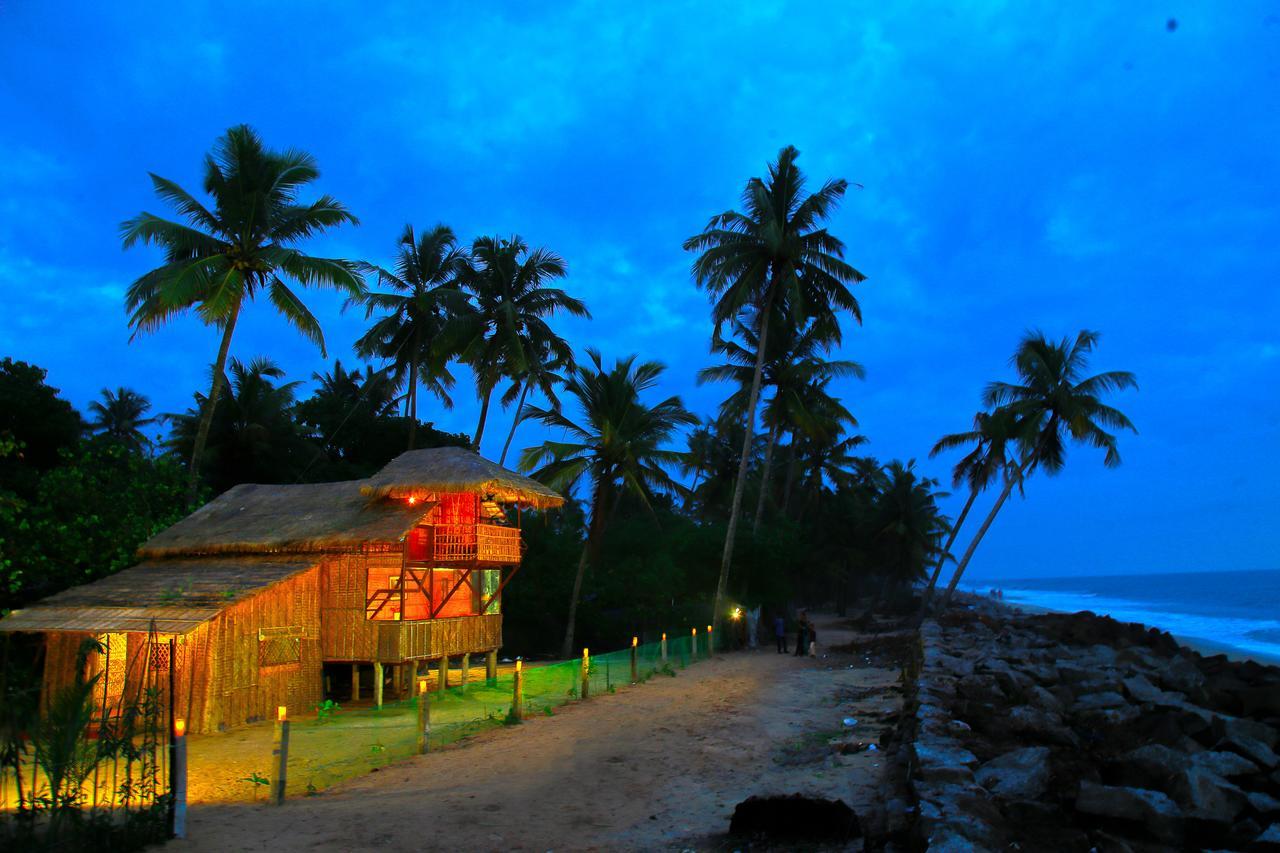 Colonels Beach Villa Alappuzha Exterior photo