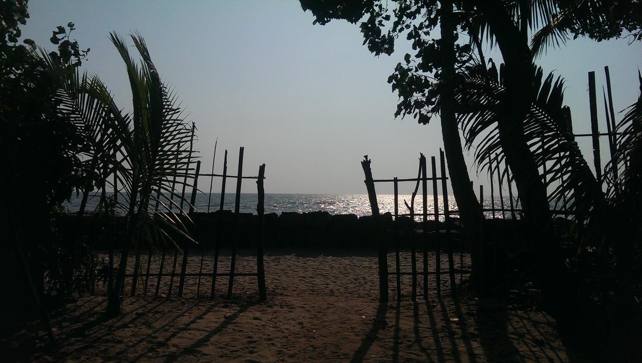 Colonels Beach Villa Alappuzha Exterior photo