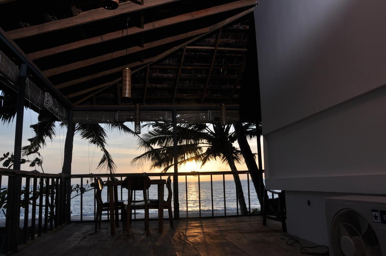 Colonels Beach Villa Alappuzha Exterior photo